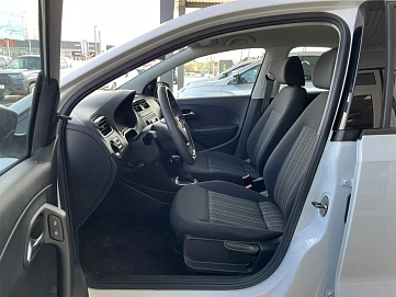 Volkswagen Polo, 2017г., передний привод, автомат