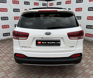Kia Sorento, 2014г., передний привод, автомат
