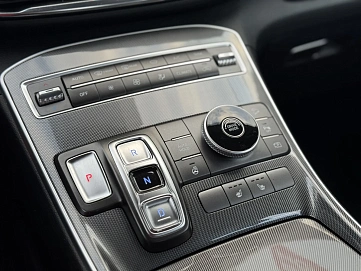 Hyundai Santa Fe, 2021г., передний привод, автомат