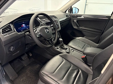 Volkswagen Tiguan, 2017г., полный привод, робот