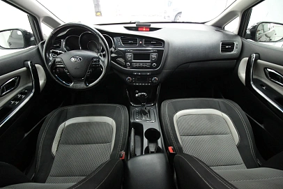 Kia Ceed, 2012г., передний привод, автомат