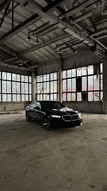 BMW 5 серии, 2025г, полный привод, автомат