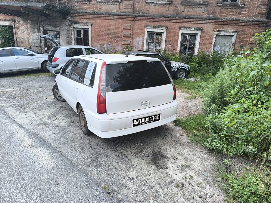 Mitsubishi Lancer, 2001г., передний привод, вариатор