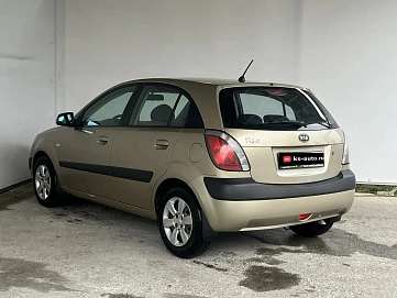 Kia Rio, 2007г., передний привод, механика