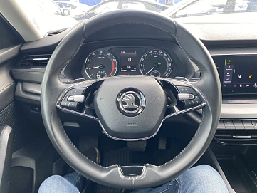 Skoda Octavia, 2021г., передний привод, автомат
