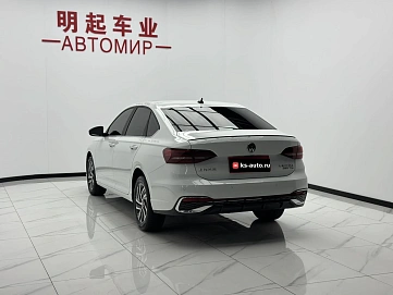 Volkswagen Lavida, 2023г., передний привод, робот