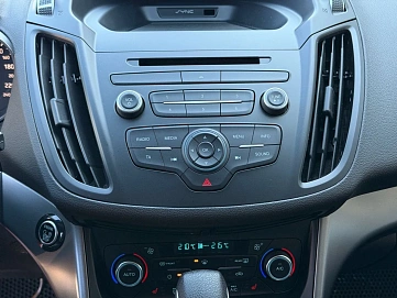 Ford Kuga, 2017г., передний привод, автомат