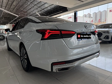 Nissan Altima, 2023г., передний привод, вариатор