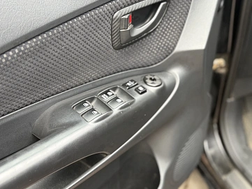 Hyundai Tucson, 2008г., передний привод, автомат