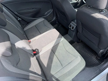 Peugeot 408, 2013г., передний привод, механика