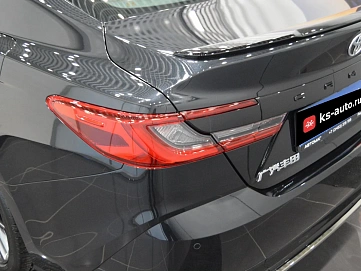 Toyota Camry, 2025г., передний привод, вариатор
