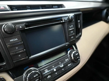 Toyota RAV4, 2014г., полный привод, вариатор