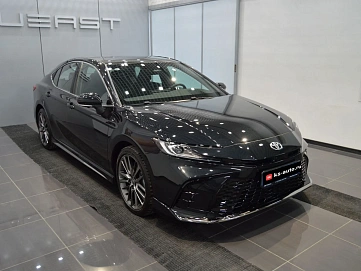 Toyota Camry, 2025г., передний привод, вариатор