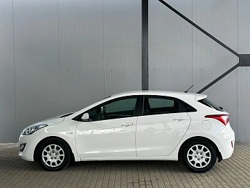 Hyundai i30, 2013г., передний привод, автомат