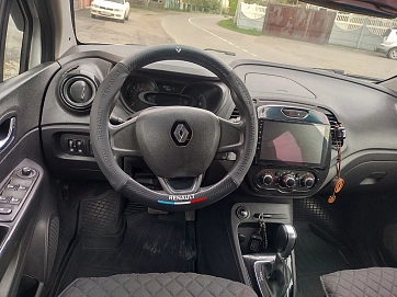 Renault Kaptur, 2018г., передний привод, вариатор