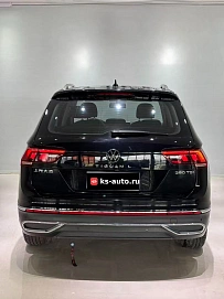 Volkswagen Tiguan, 2022г., передний привод, робот