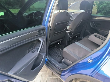 Volkswagen Tiguan, 2019г., передний привод, робот