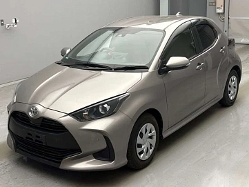 Toyota Yaris, 2023г, передний привод, вариатор