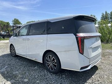 GAC M8, 2023г., передний привод, автомат