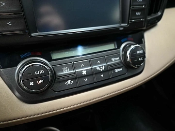 Toyota RAV4, 2014г., полный привод, вариатор
