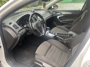Opel Insignia, 2014г., передний привод, автомат