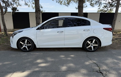 Kia Rio, 2021г, передний привод, автомат
