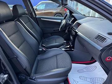 Opel Astra, 2008г., передний привод, автомат