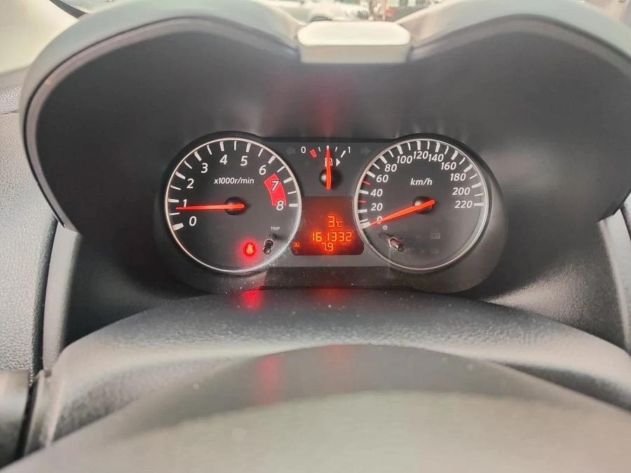 Nissan Note, 2012г., передний привод, автомат