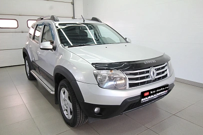 Renault Duster, 2012г., полный привод, механика