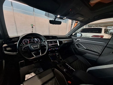 Audi Q3, 2025г., передний привод, робот