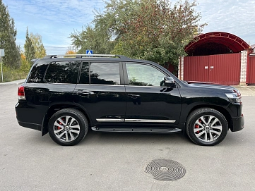 Toyota Land Cruiser, 2017г., полный привод, автомат