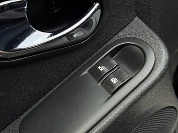 Nissan Terrano, 2015г., передний привод, механика