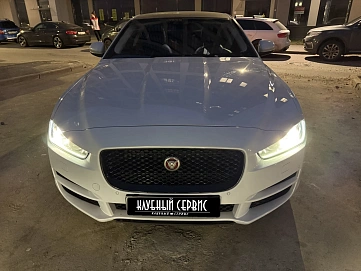 Jaguar XE, 2015г., задний привод, автомат