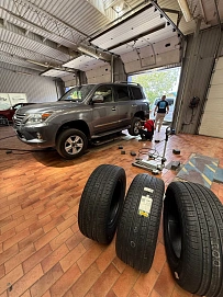 Lexus LX, 2014г, полный привод, автомат