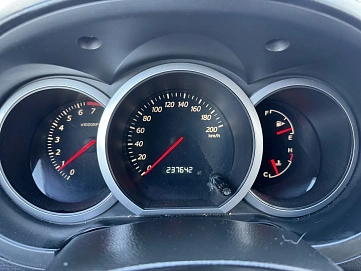Suzuki Grand Vitara, 2007г., передний привод, автомат