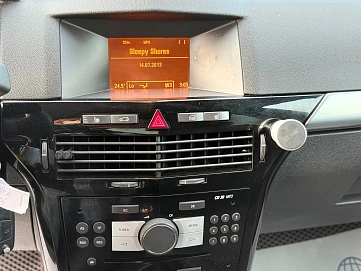 Opel Astra, 2013г., передний привод, механика