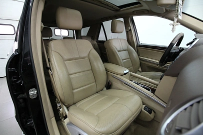 Mercedes-Benz M-Класс, 2010г., полный привод, автомат