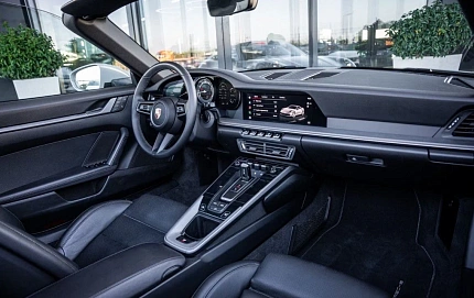 Porsche 911, 2024г., полный привод, робот