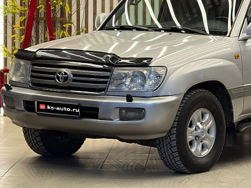 Toyota Land Cruiser, 2006г., полный привод, механика