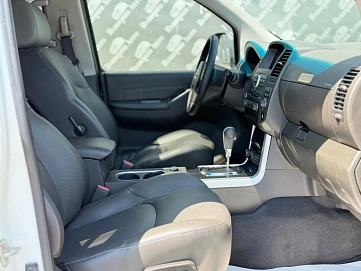 Nissan Pathfinder, 2012г., полный привод, автомат
