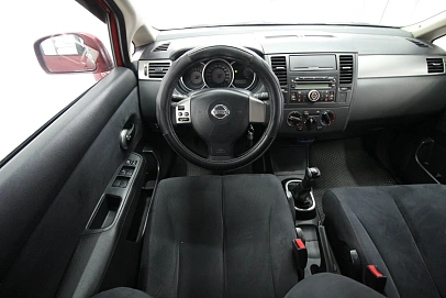 Nissan Tiida, 2007г., передний привод, механика