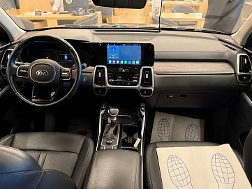Kia Sorento, 2021г., полный привод, робот