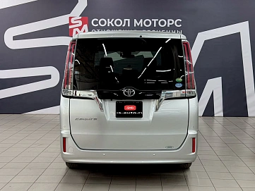 Toyota Esquire, 2020г., передний привод, вариатор
