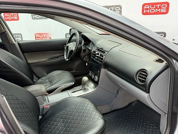 Mazda 6, 2003г., передний привод, автомат