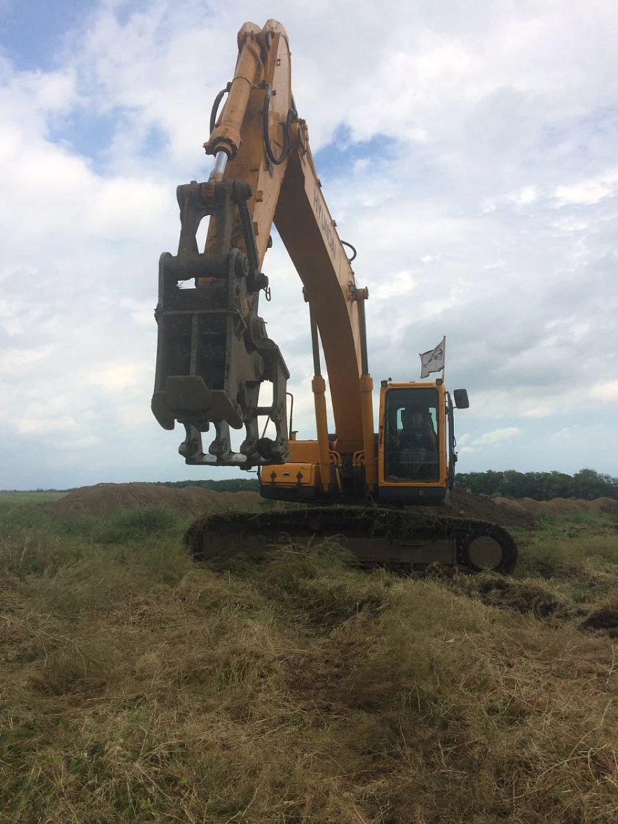 Hyundai R300LC, 2013г.