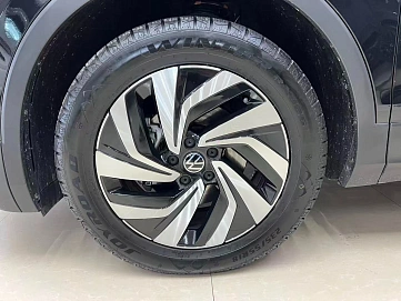 Volkswagen Tiguan, 2022г., передний привод, робот