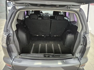 Mitsubishi Outlander, 2010г., передний привод, вариатор