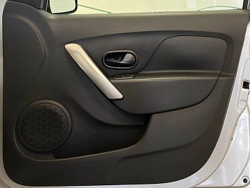 Renault Sandero, 2019г., передний привод, механика