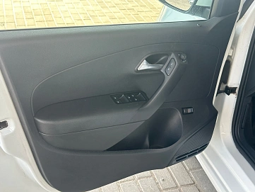 Volkswagen Polo, 2019г., передний привод, механика