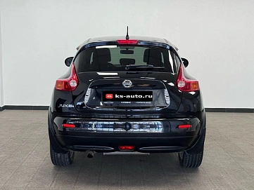 Nissan Juke, 2011г., полный привод, вариатор